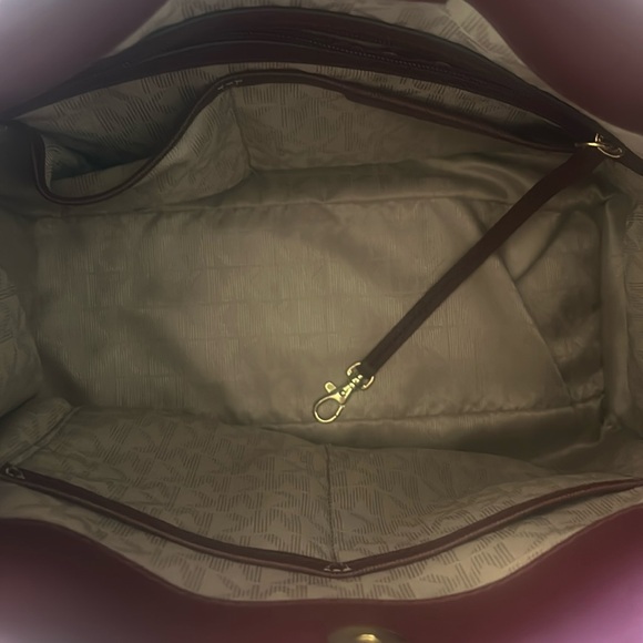 Michael Kors Large Merlot Hamilton Traveler Saffiano Leather Tote Bag - Picture 9 of 15